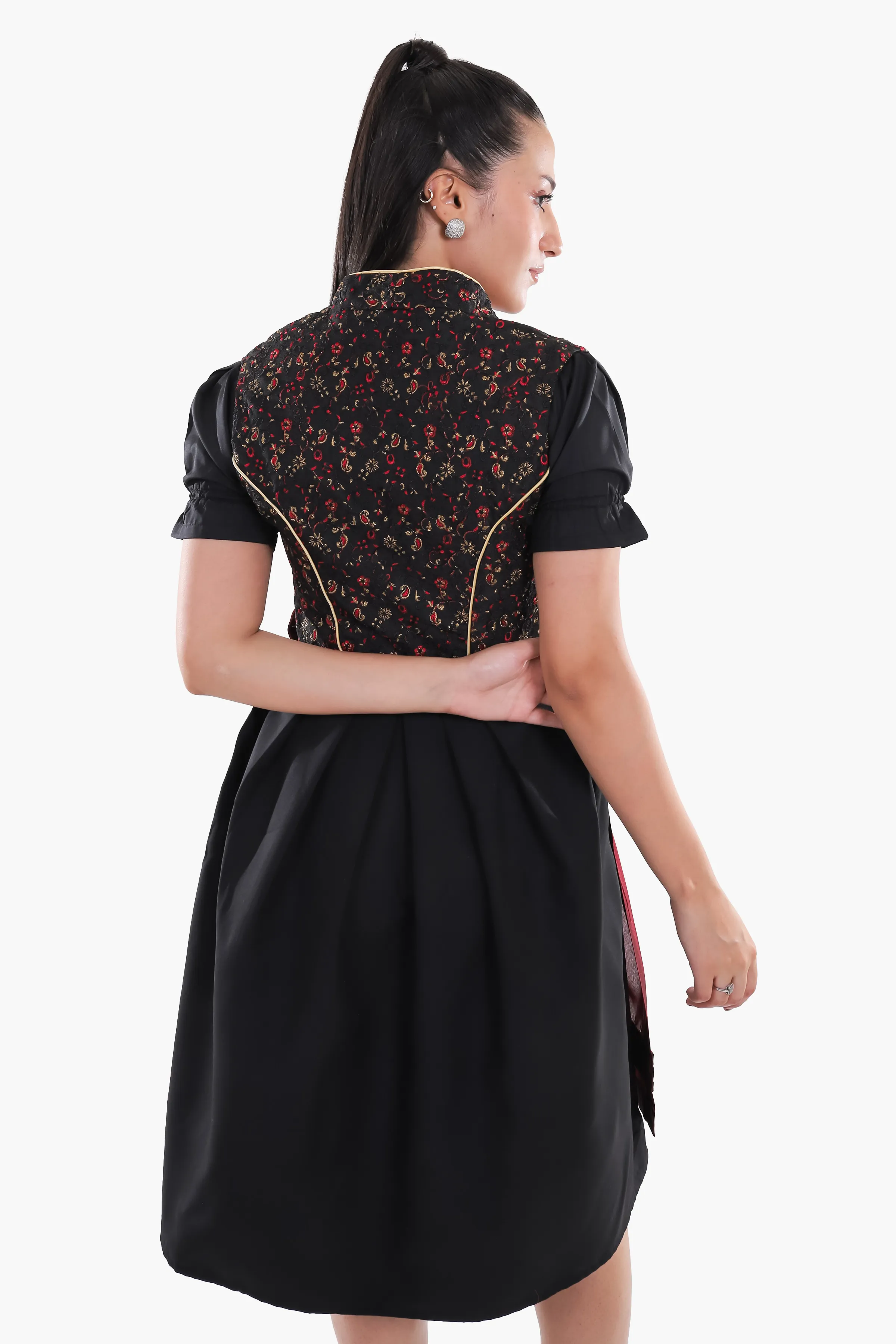 Aloisia Bavarian Maroon Dirndl - Image 6