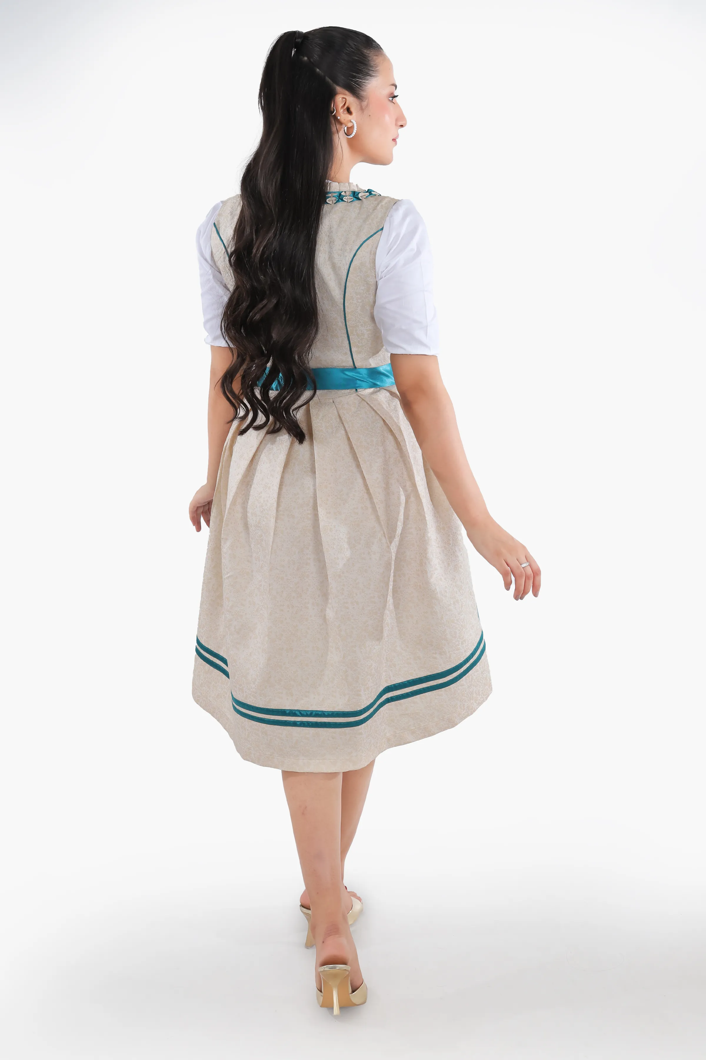 Ivory Teal Elegance Bavarian Dirndl Attire - Image 7