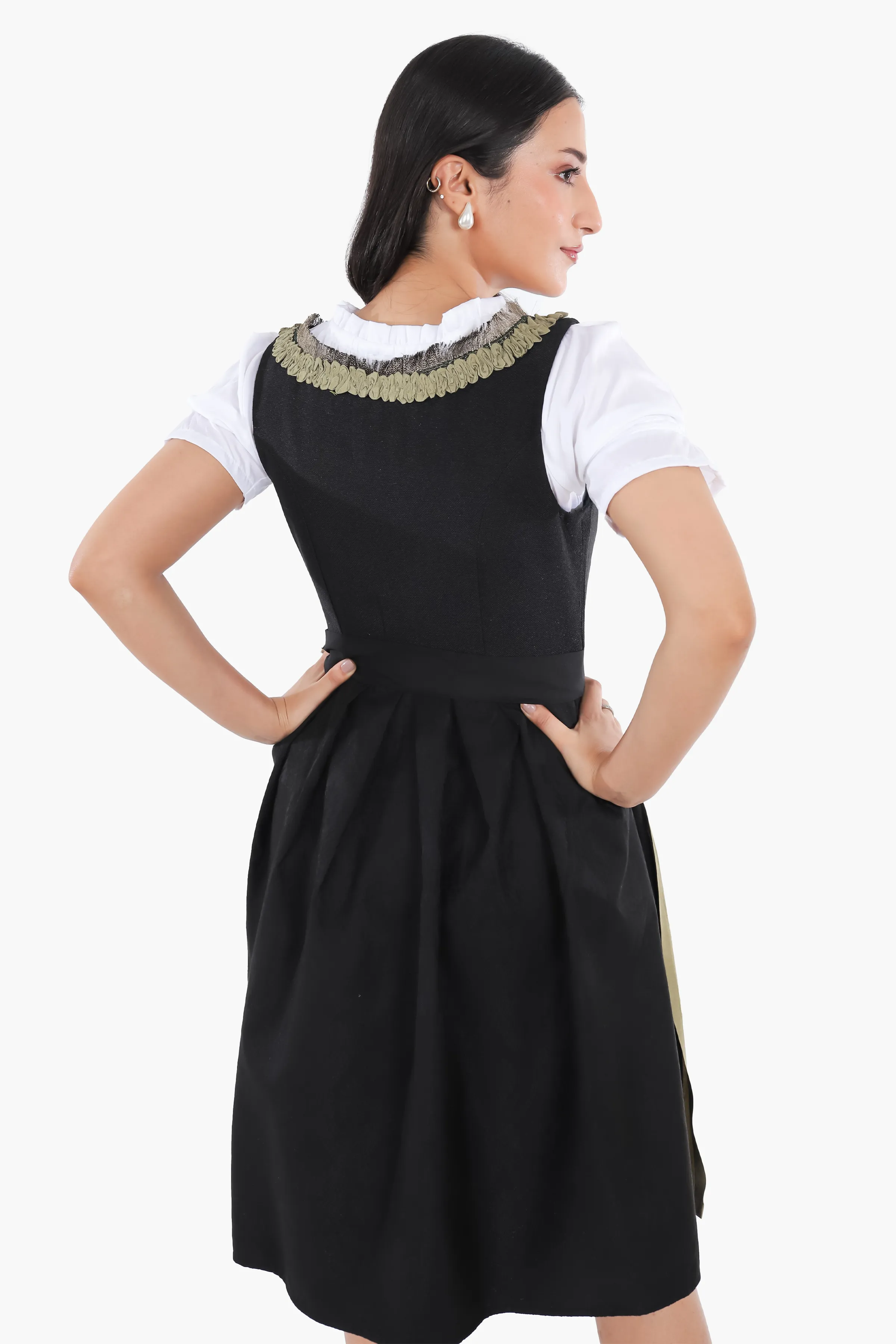 Sophisticated Black Dirndl Classic German Attire - Image 6