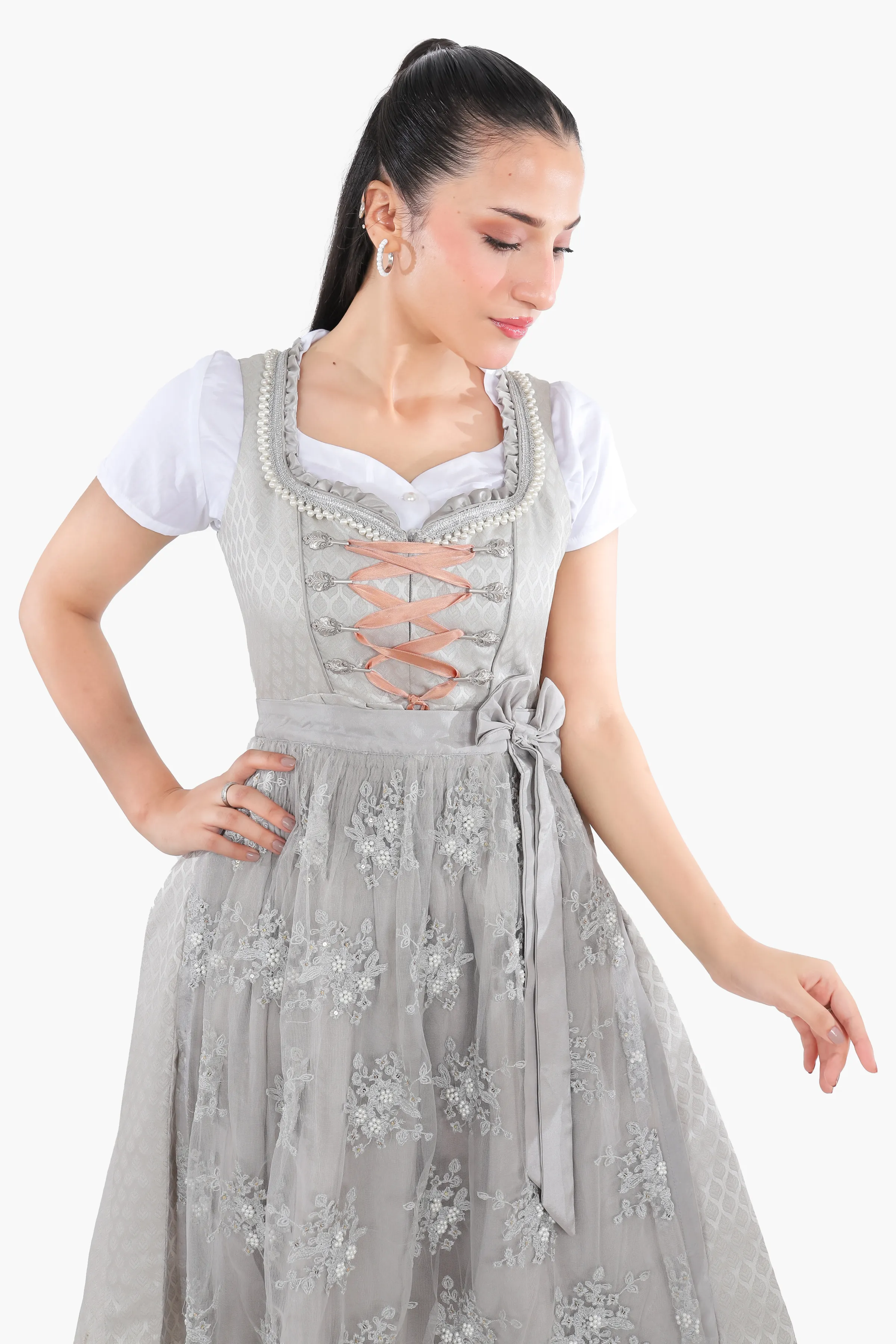 Timeless Bavarian Dirndl Attire Pearl Silver - Image 3